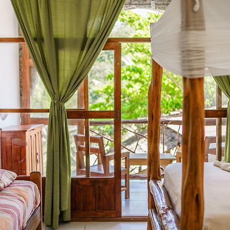 Lobo Hostel - Rurrenabaque (Adults Only) Екстер'єр фото