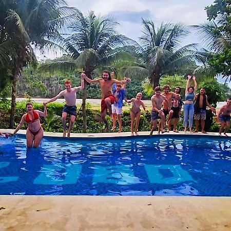 Lobo Hostel - Rurrenabaque (Adults Only) Екстер'єр фото